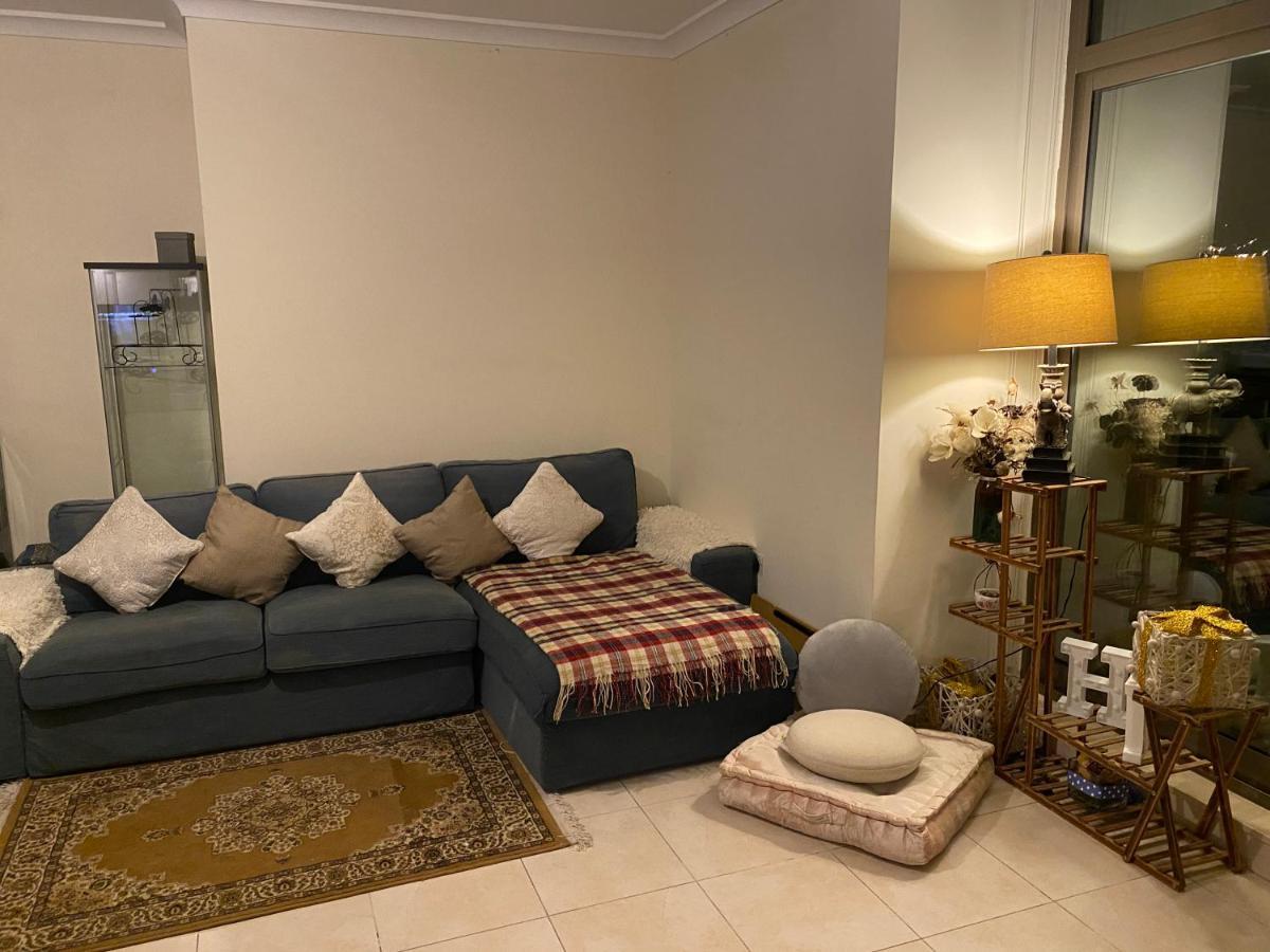 بيت شباب Alexandrina دبي المظهر الخارجي الصورة